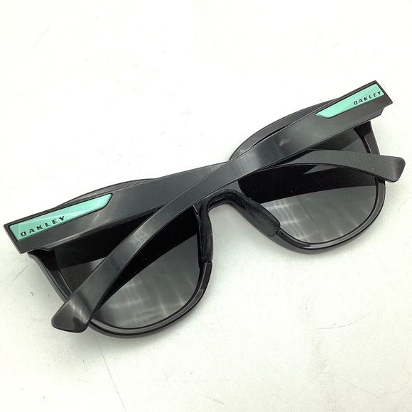 Oakley Sunglasses. w/case